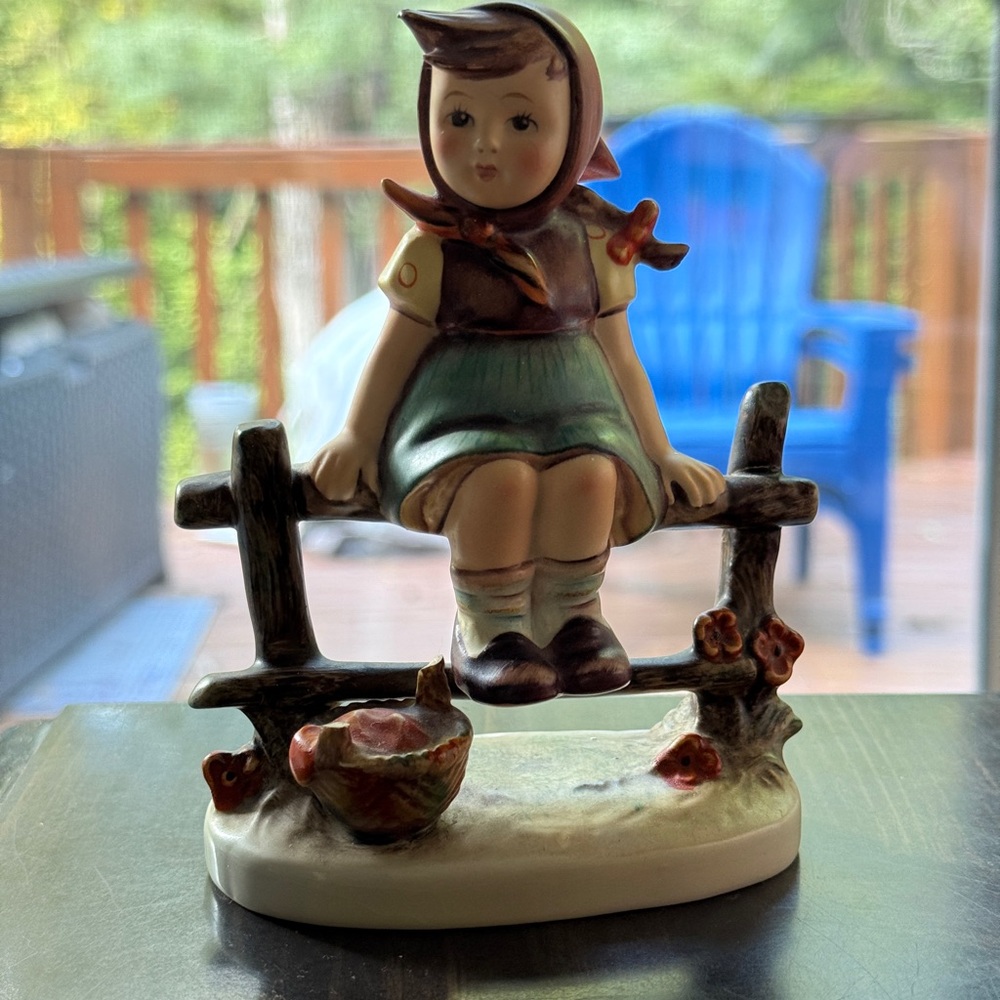 Hummel 1938 Figurine with Brown Scarf and Basket